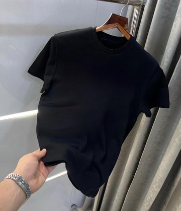 Pure Comfort Cotton Tee – M to XXL😍💫