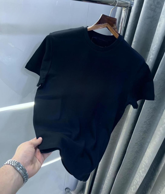 Pure Comfort Cotton Tee – M to XXL😍💫